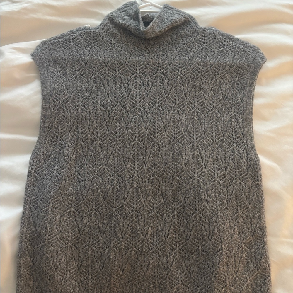 Abercrombie & Fitch Textured Gray Cowl Neck Sweater